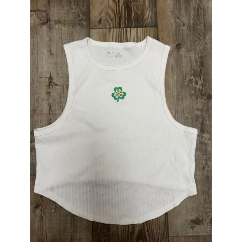 Ribbed tank with lucky clover